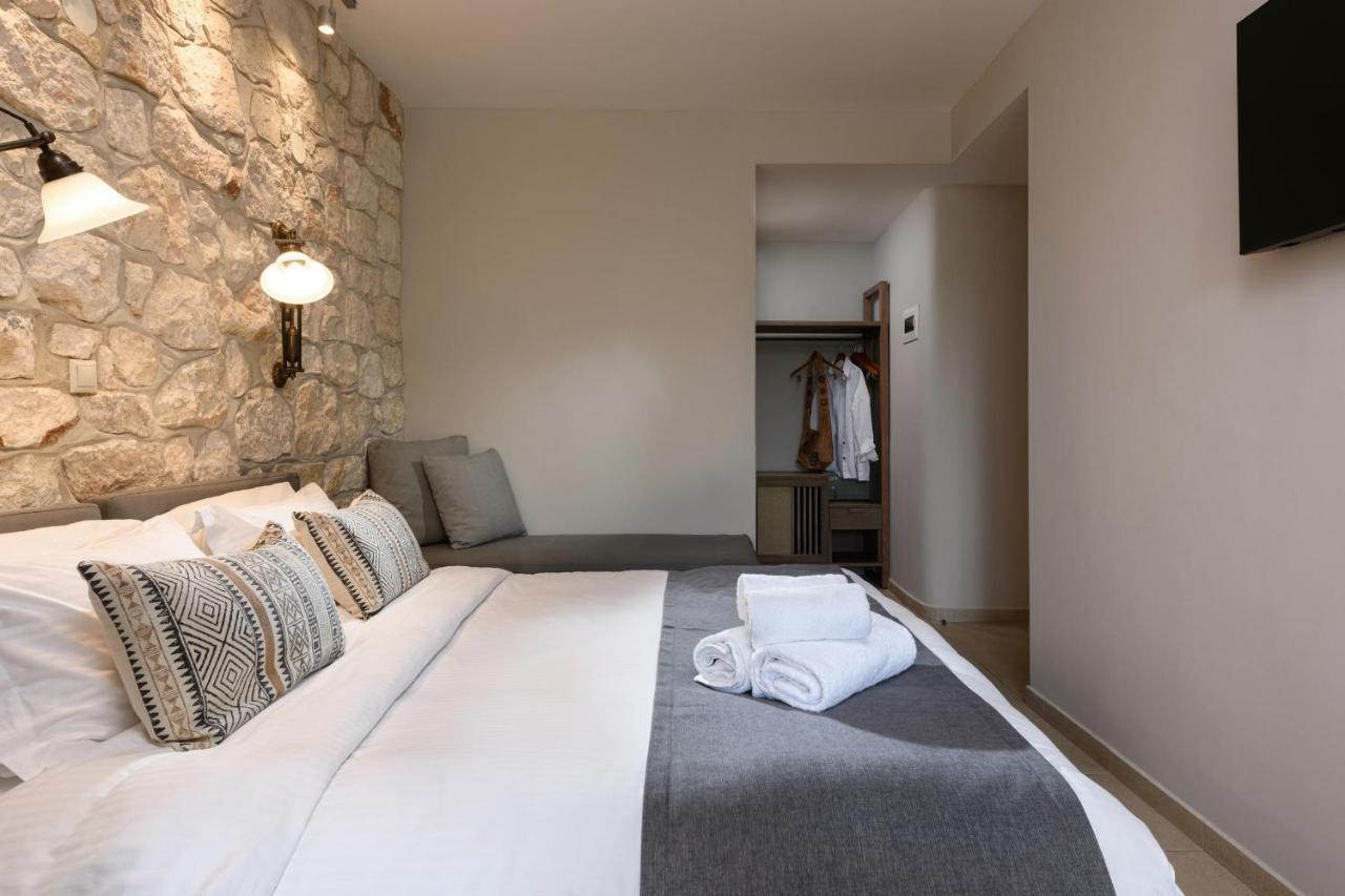 Hotel Nikoleta And 3*