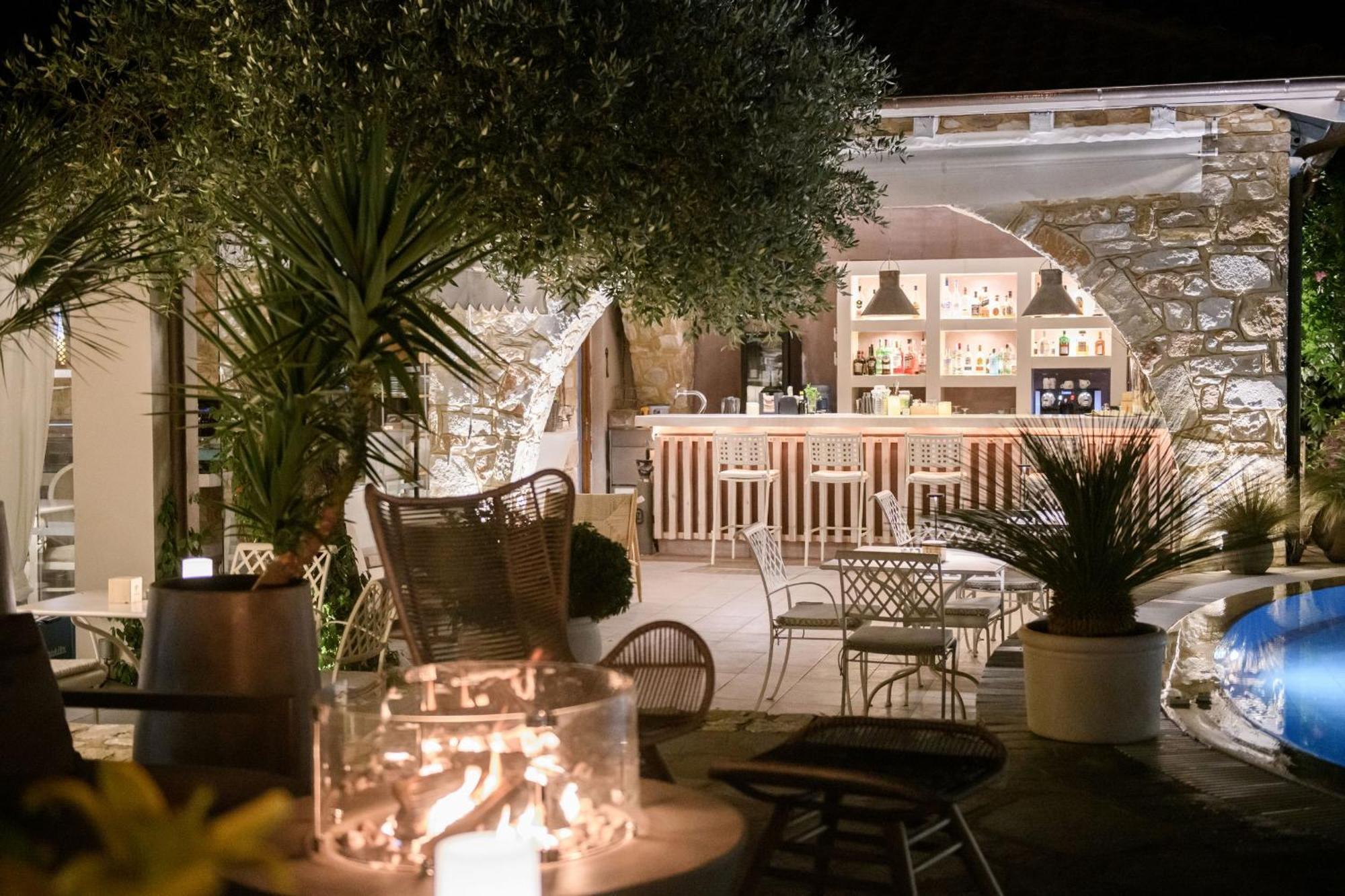 Nikoleta And Hotel 3*